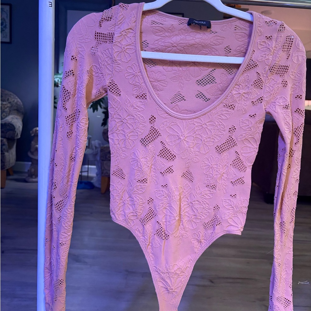 Forever 21 Light Pink Floral Lace Bodysuit